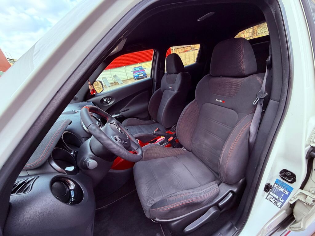 Nissan Juke SUV / Terénní 1,6 l 160 kw