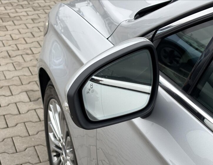 Ford Mondeo Kombi 2,0 l 140 kw