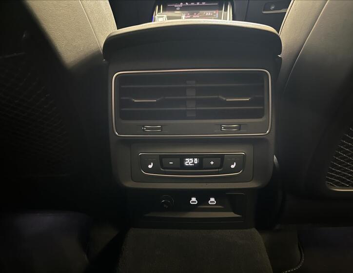 Audi Q7 27