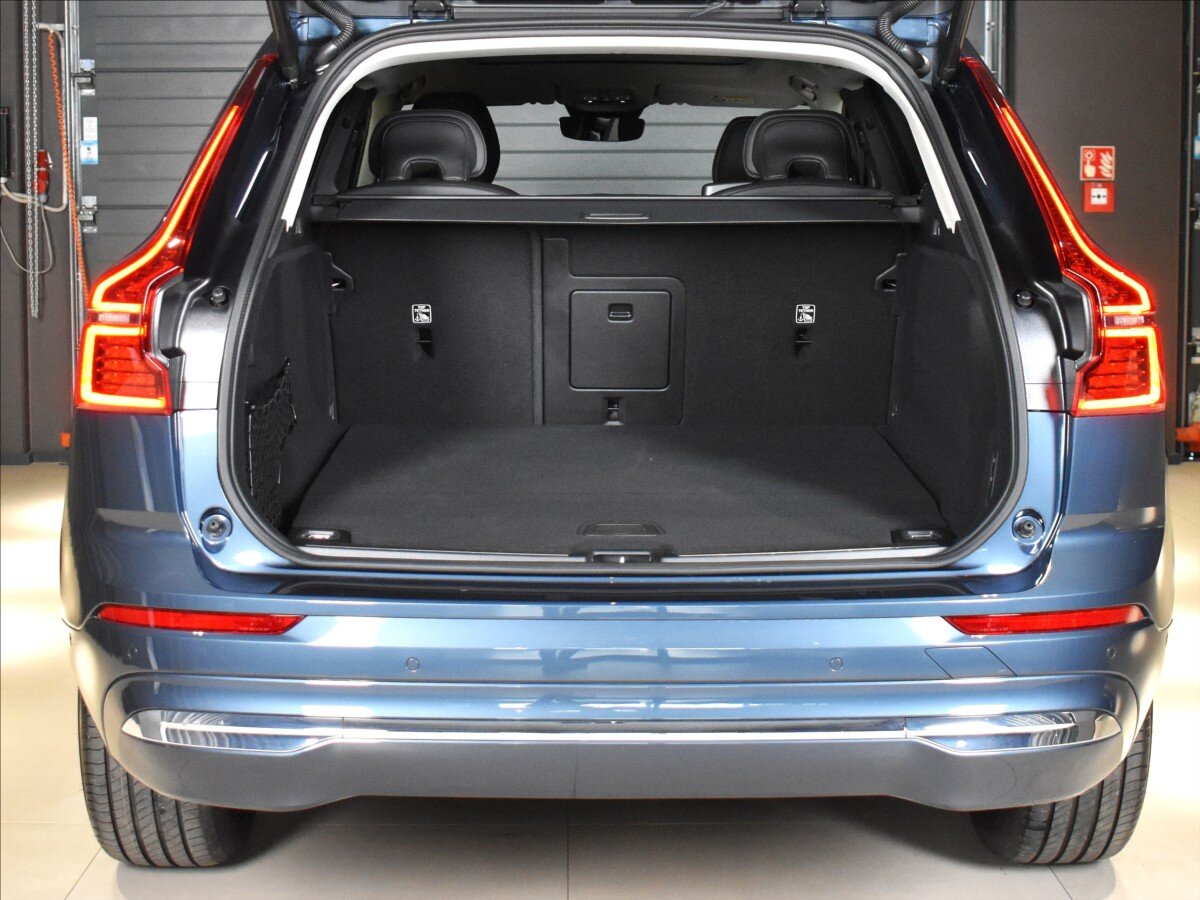 Volvo XC60 SUV / Terénní 2,0 l 257 kw