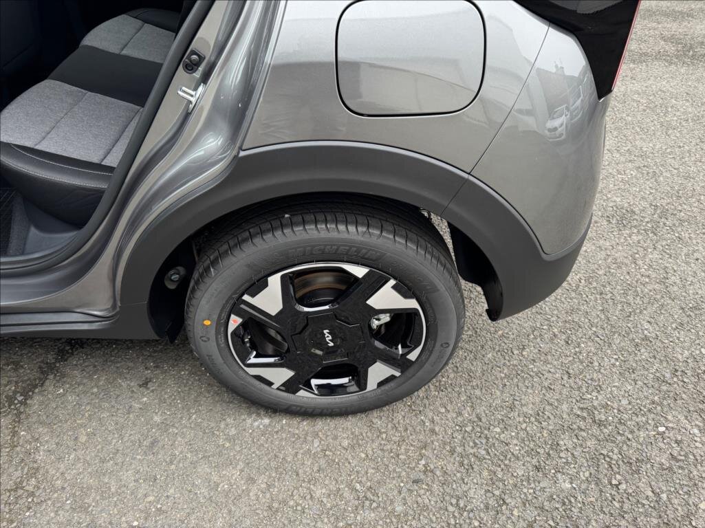 KIA Stonic Hatchback 998,0 74 kw