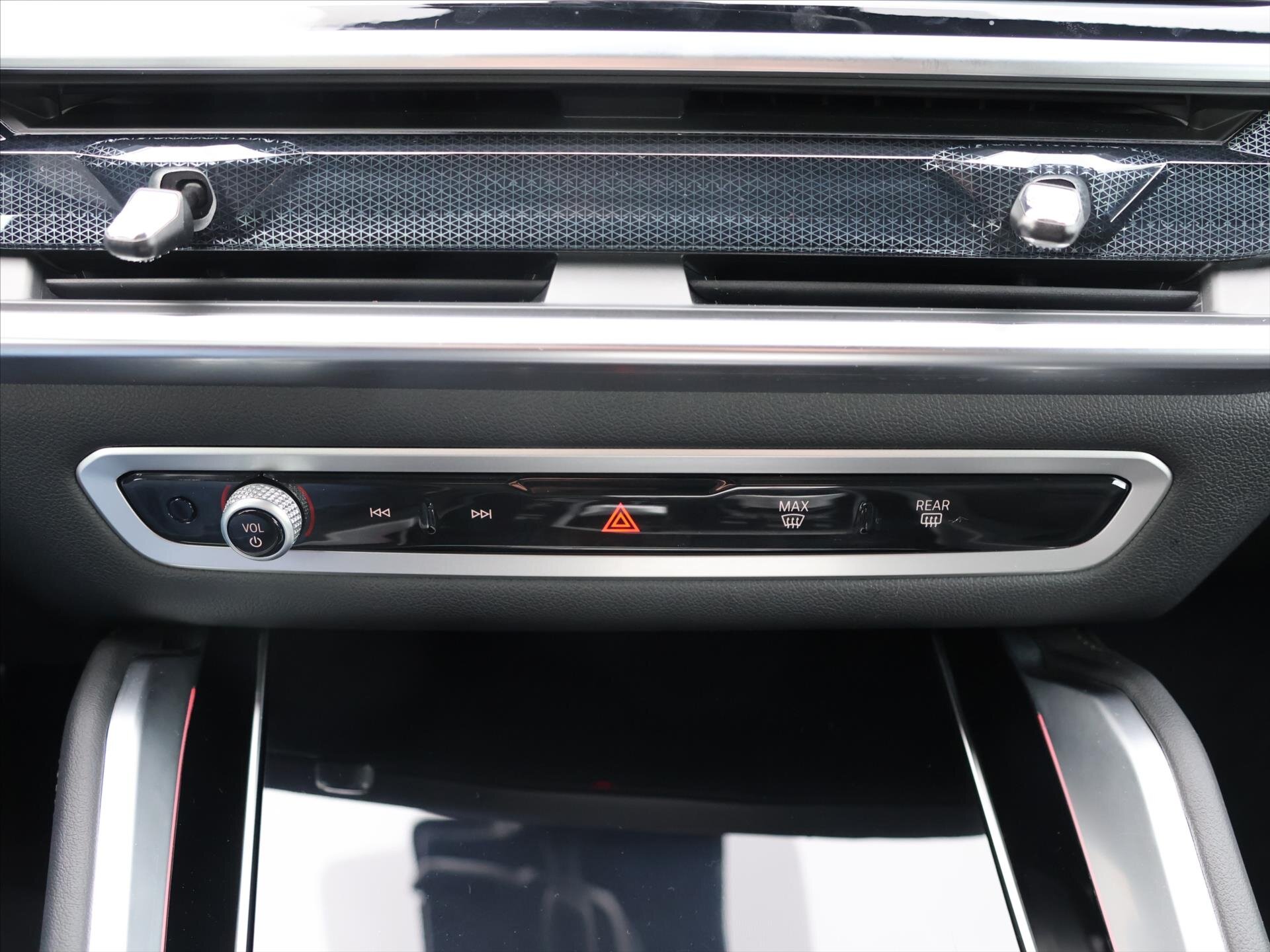 BMW X6 SUV 3,0 l 210 kw