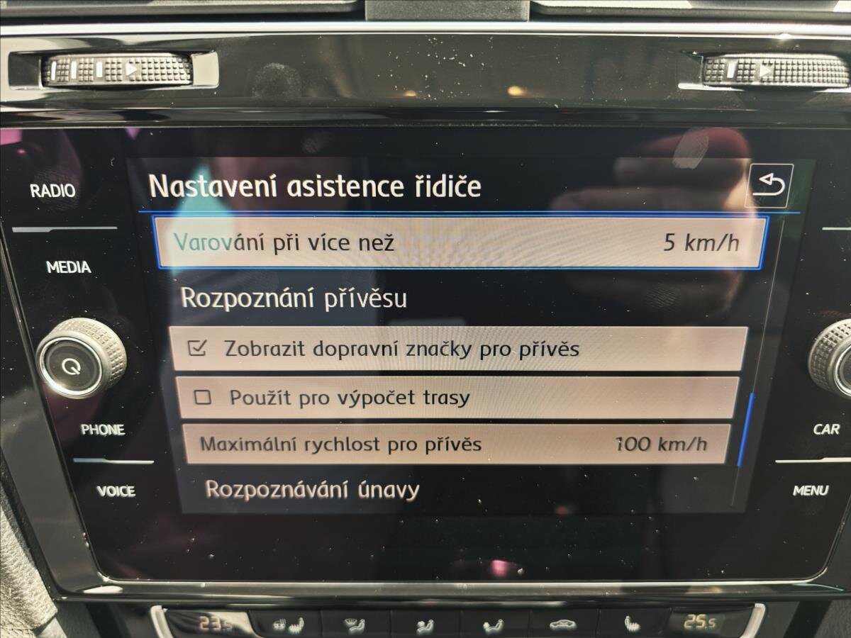 Volkswagen Golf Kombi 2,0 l 110 kw