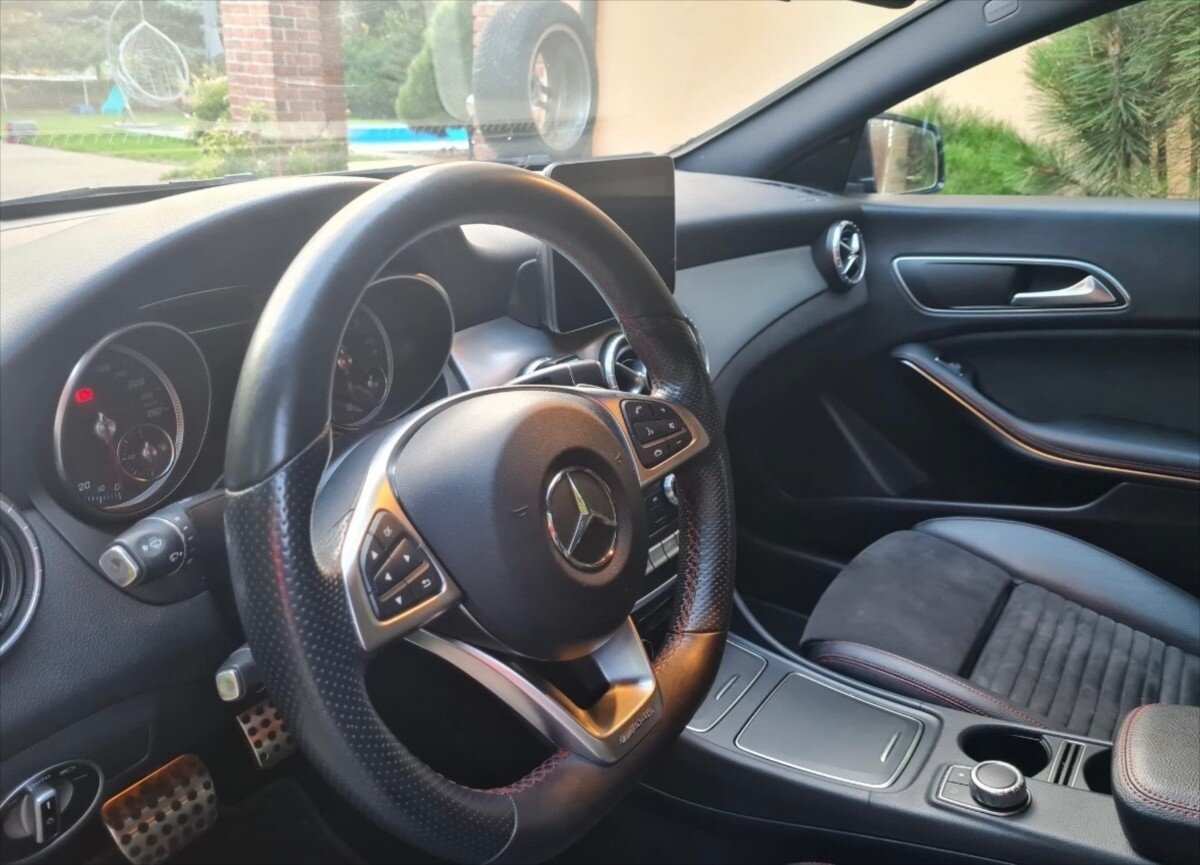Mercedes-Benz CLA Sedan / Limuzína 0,0 80 kw