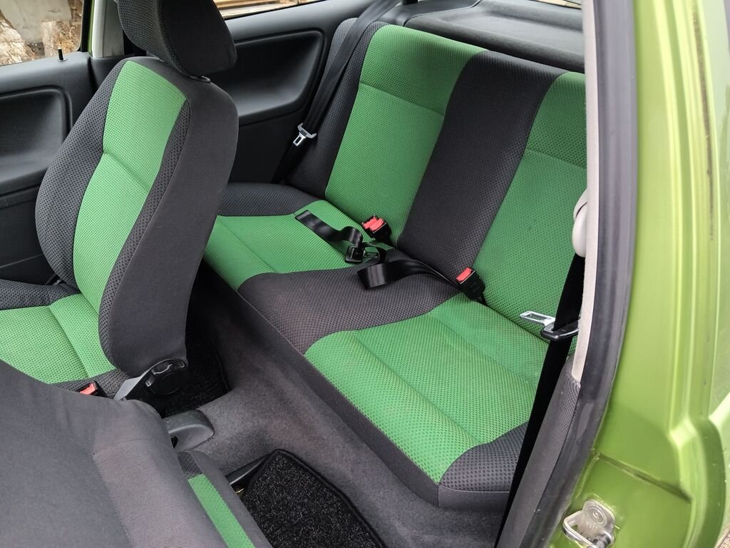 Volkswagen Polo Hatchback 999,0 37 kw