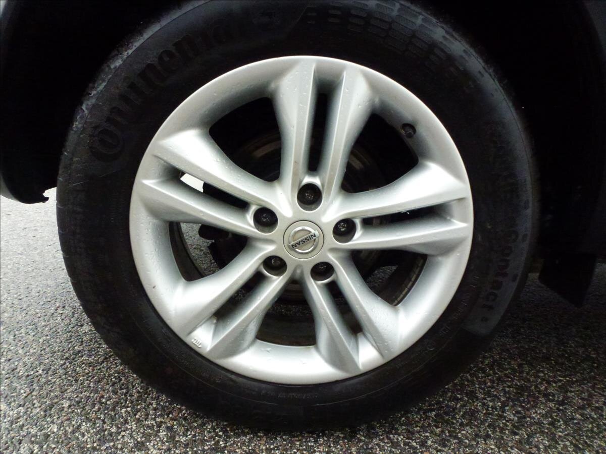 Nissan Qashqai SUV / Terénní 2,0 l 104 kw