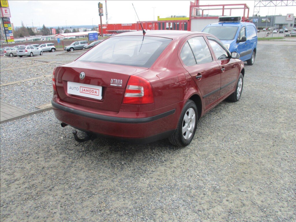 Škoda Octavia Sedan / Limuzína 1,6 l 75 kw
