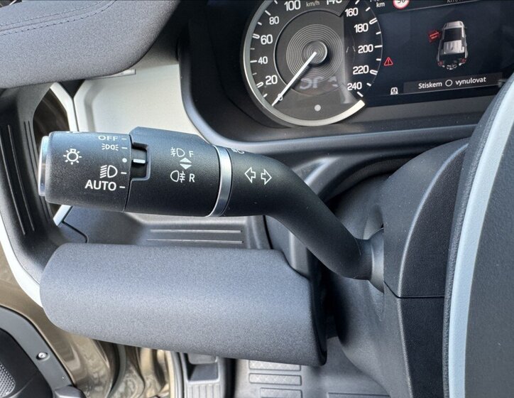 Land Rover Defender SUV / Terénní 3,0 l 221 kw