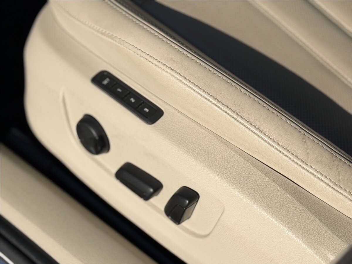 Škoda Superb Kombi 2,0 l 140 kw