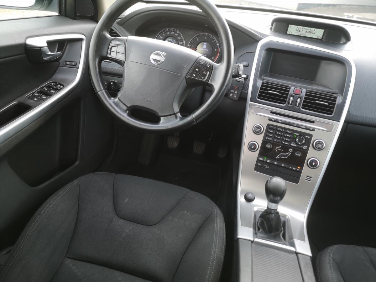 Volvo XC60 Kombi 2,4 l 136 kw