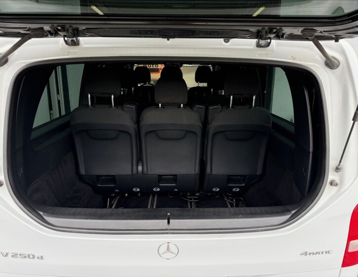 Mercedes-Benz Třídy V 27