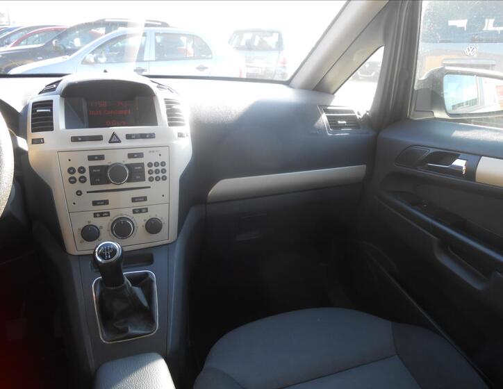 Opel Zafira 14