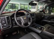 Chevrolet Silverado 4