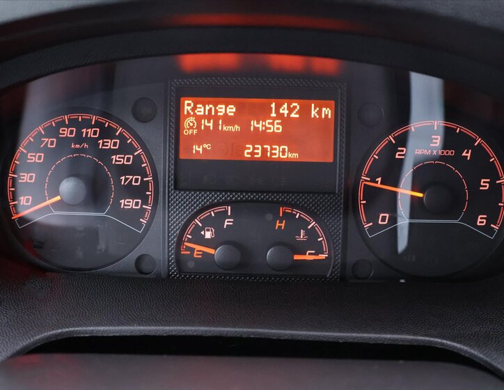 Peugeot Boxer Skříň 2,2 l 121 kw