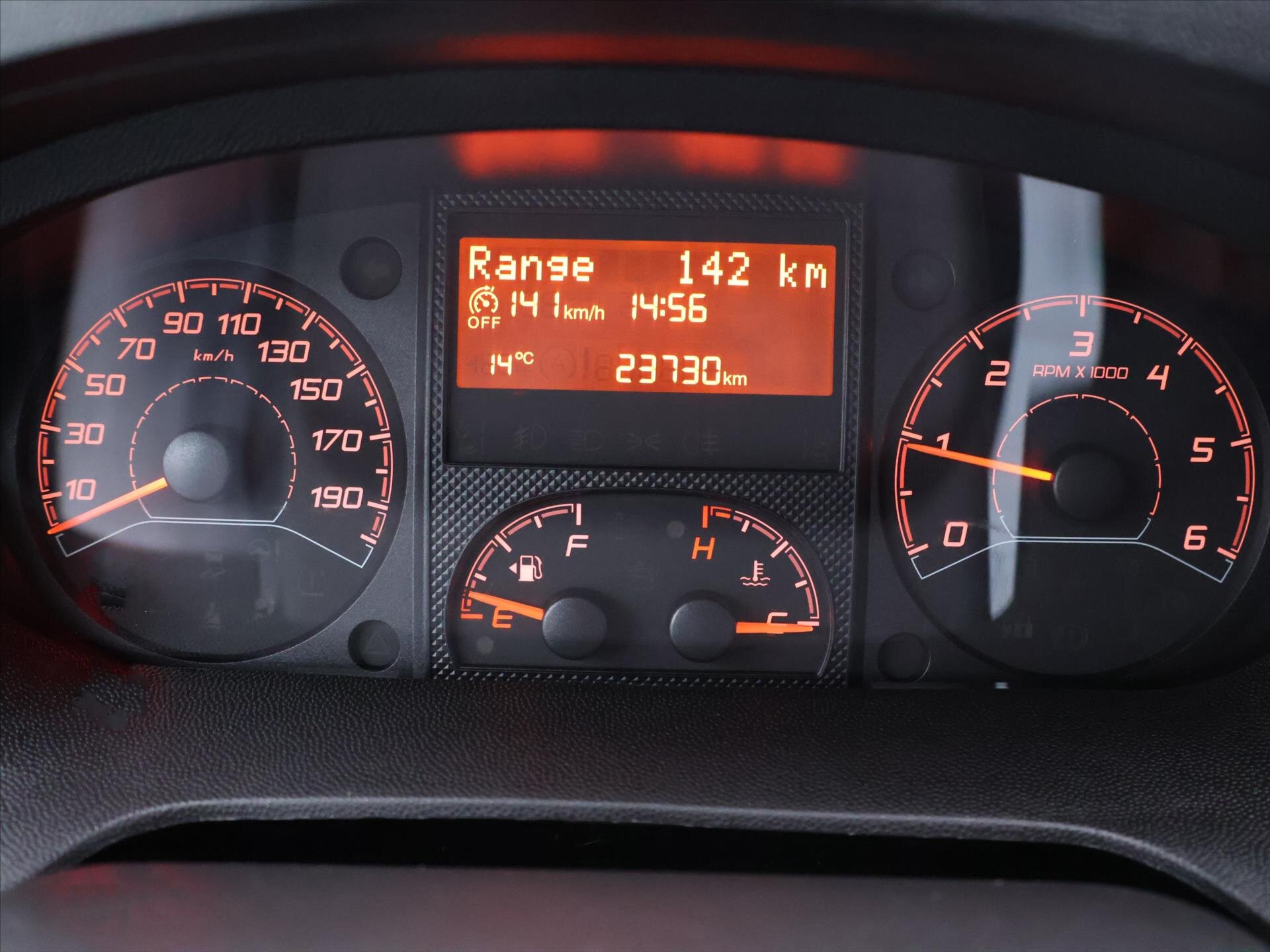 Peugeot Boxer Skříň 2,2 l 121 kw