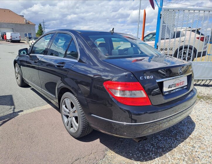 Mercedes-Benz Třídy C Sedan 1,6 l 115 kw