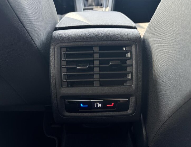 Volkswagen Golf Kombi 1,5 l 96 kw