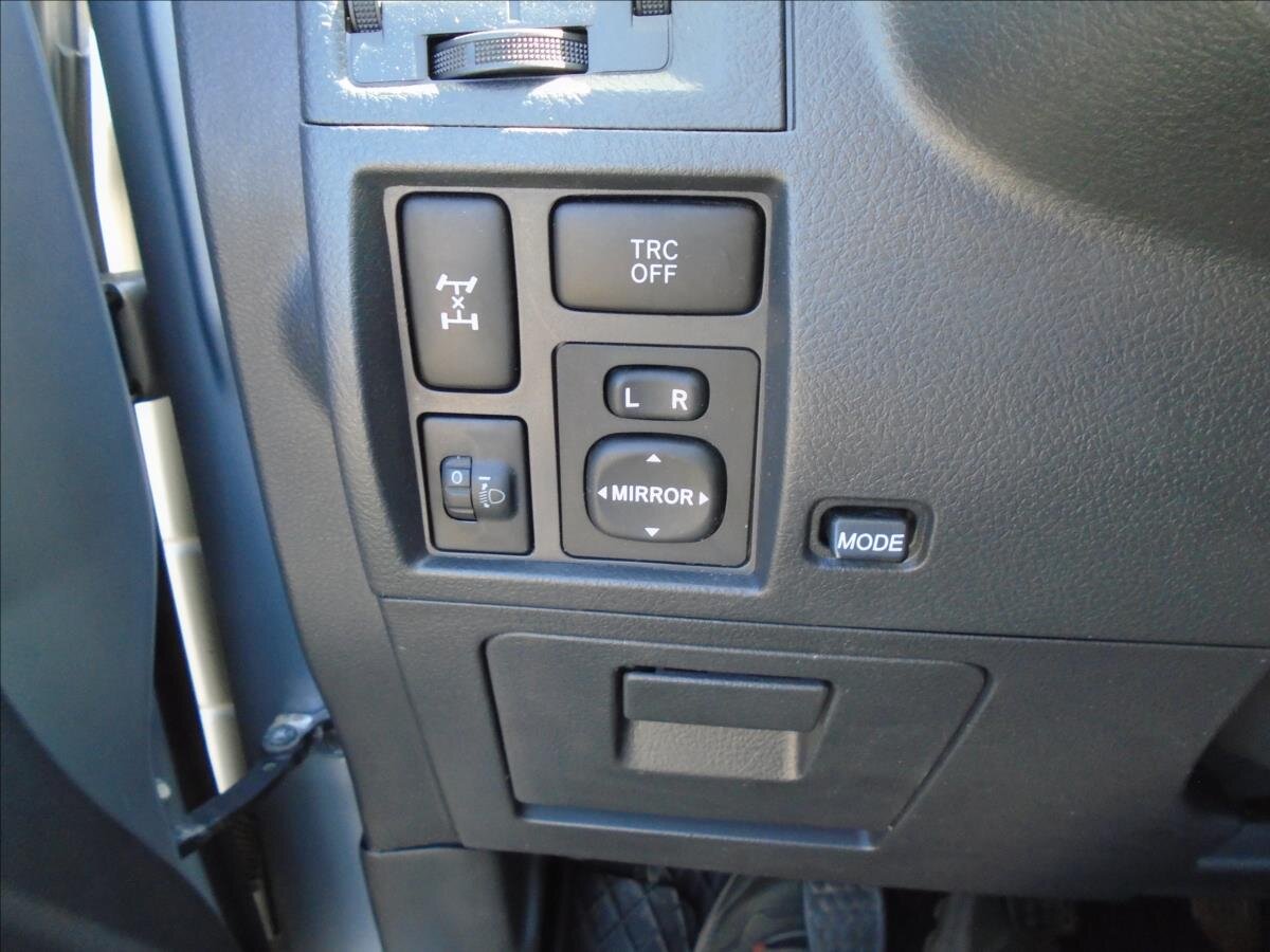 Daihatsu Terios SUV / Terénní 1,5 l 77 kw