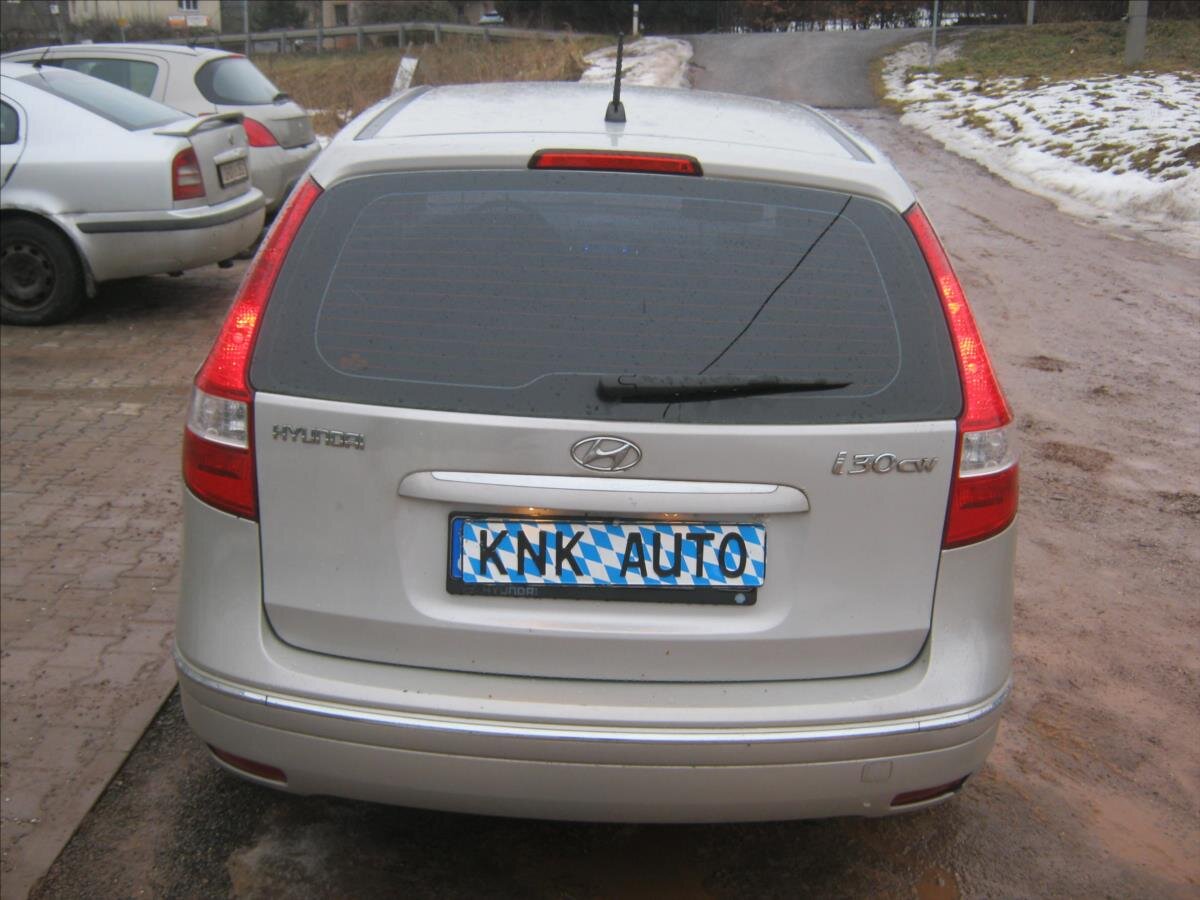 Hyundai i30 Kombi 1,6 l 92 kw
