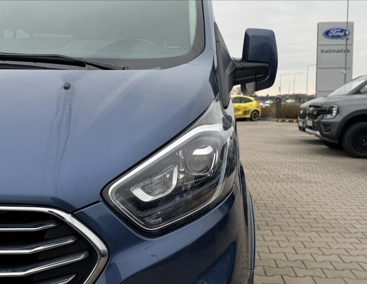 Ford Tourneo Custom MPV 2,0 l 136 kw