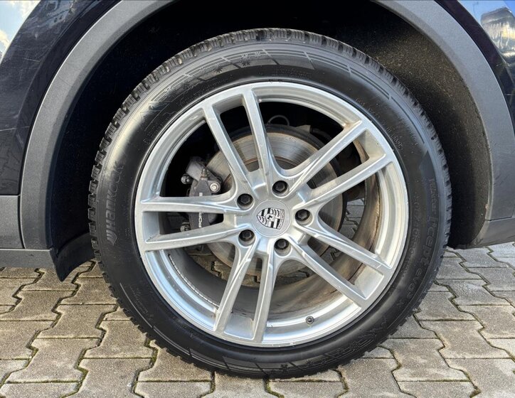 Porsche Cayenne SUV / Terénní 3,0 l 250 kw