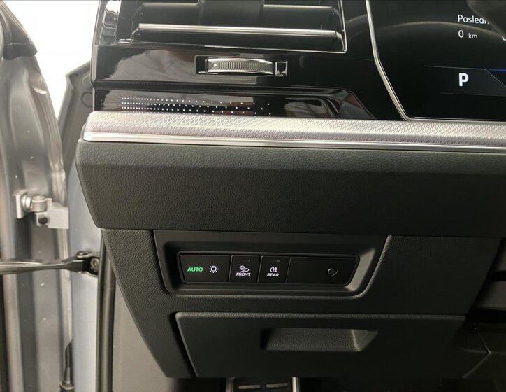 Volkswagen Touareg 12