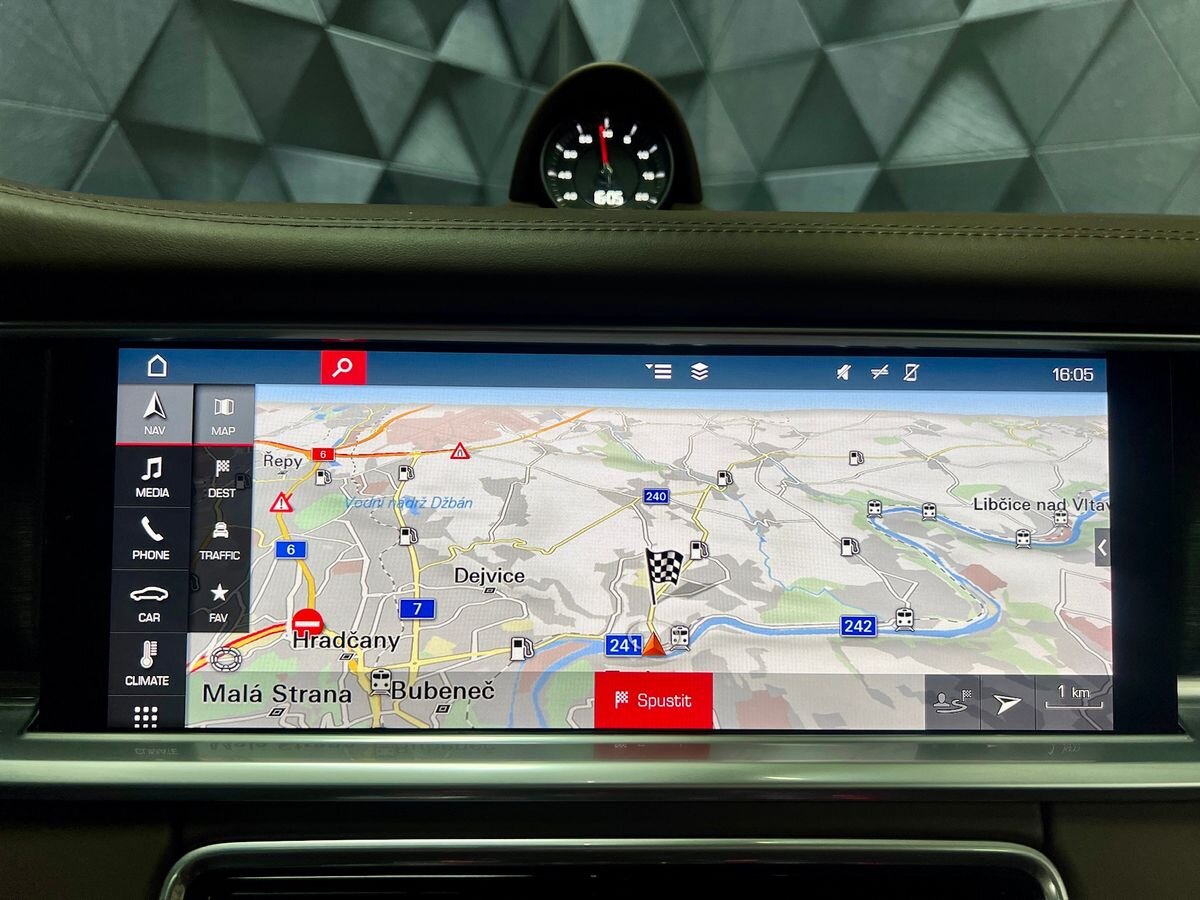 Porsche Panamera Kombi 4,0 l 338 kw