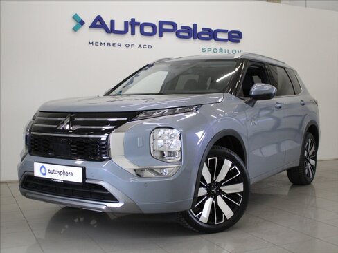Mitsubishi Outlander SUV / Terénní 2,4 l 225 kw