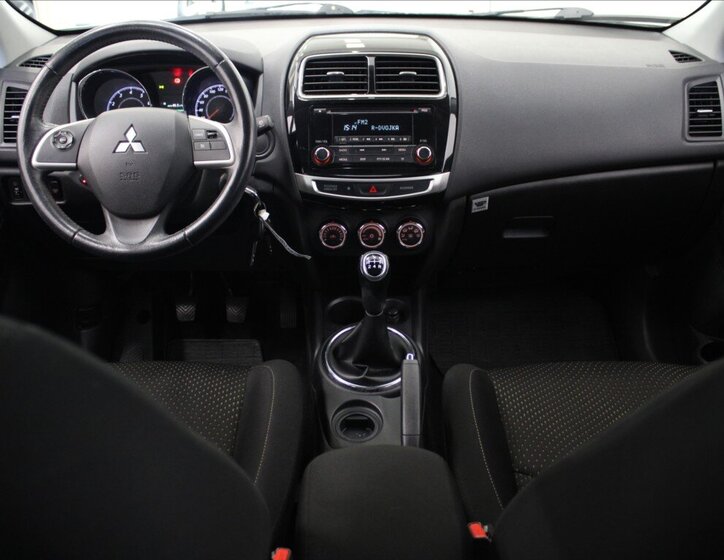 Mitsubishi ASX 8