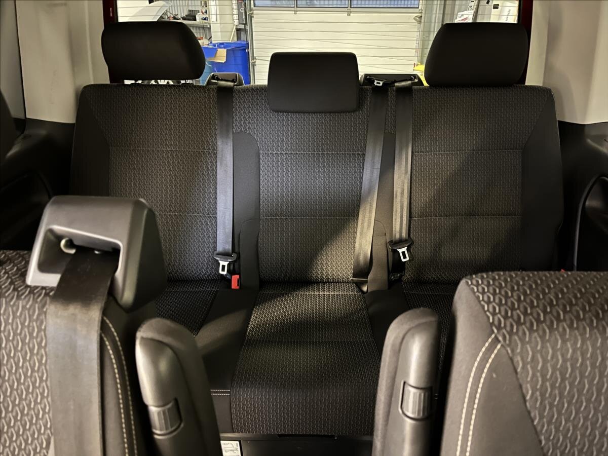 Volkswagen Multivan MPV 2,0 l 110 kw