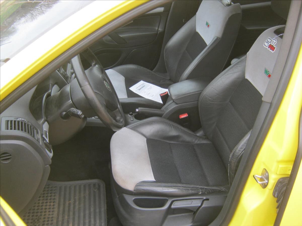 Škoda Octavia Sedan / Limuzína 2,0 l 125 kw