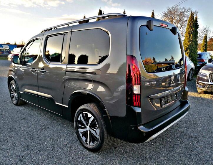 Peugeot Rifter 6