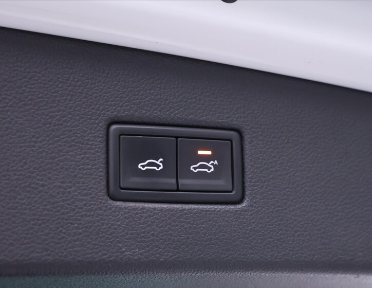 Volkswagen Tiguan SUV / Terénní 2,0 l 132 kw