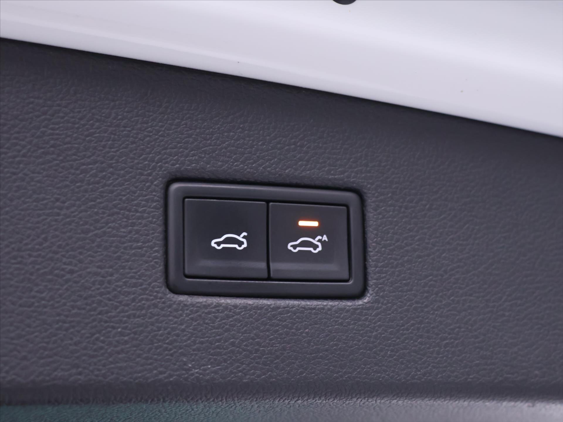 Volkswagen Tiguan SUV / Terénní 2,0 l 132 kw