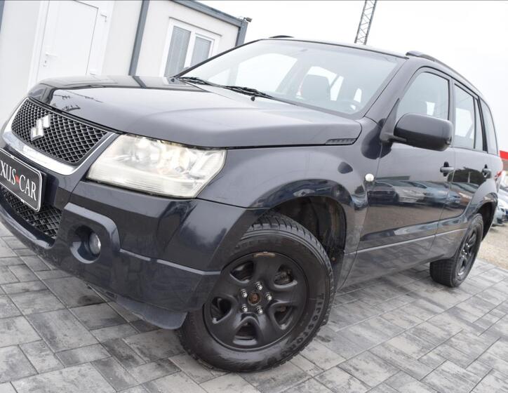 Suzuki Grand Vitara 1