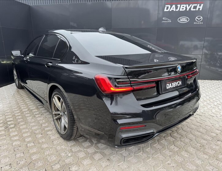 BMW Řada 7 Sedan 3,0 l 250 kw