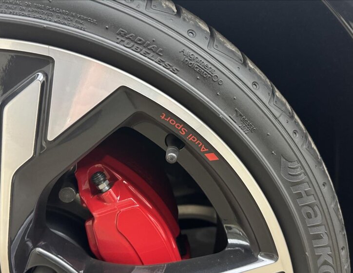 Audi A4 Kombi 2,0 l 150 kw