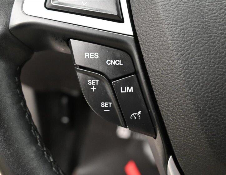 Ford Mondeo Liftback 2,0 l 110 kw