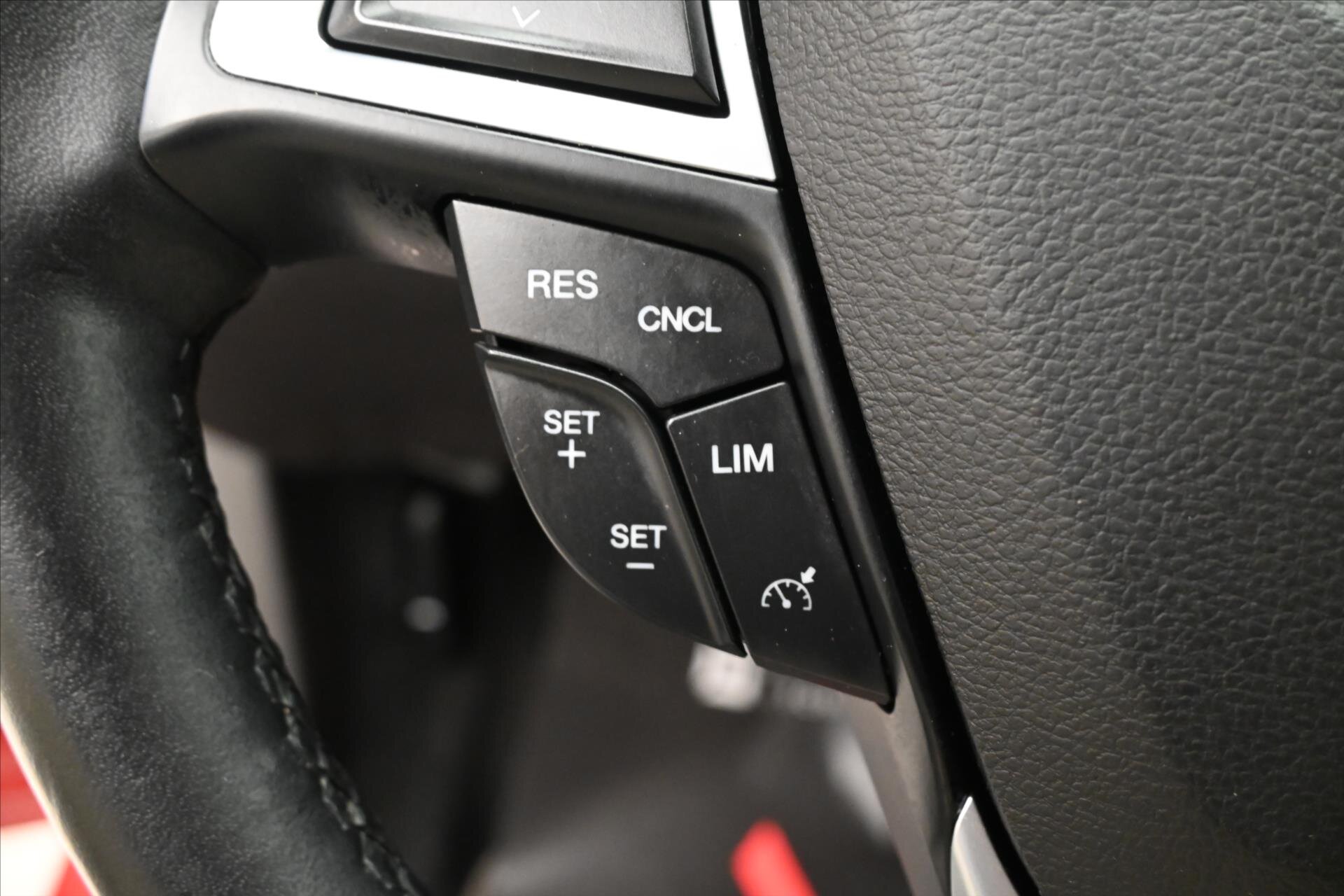 Ford Mondeo Liftback 2,0 l 110 kw