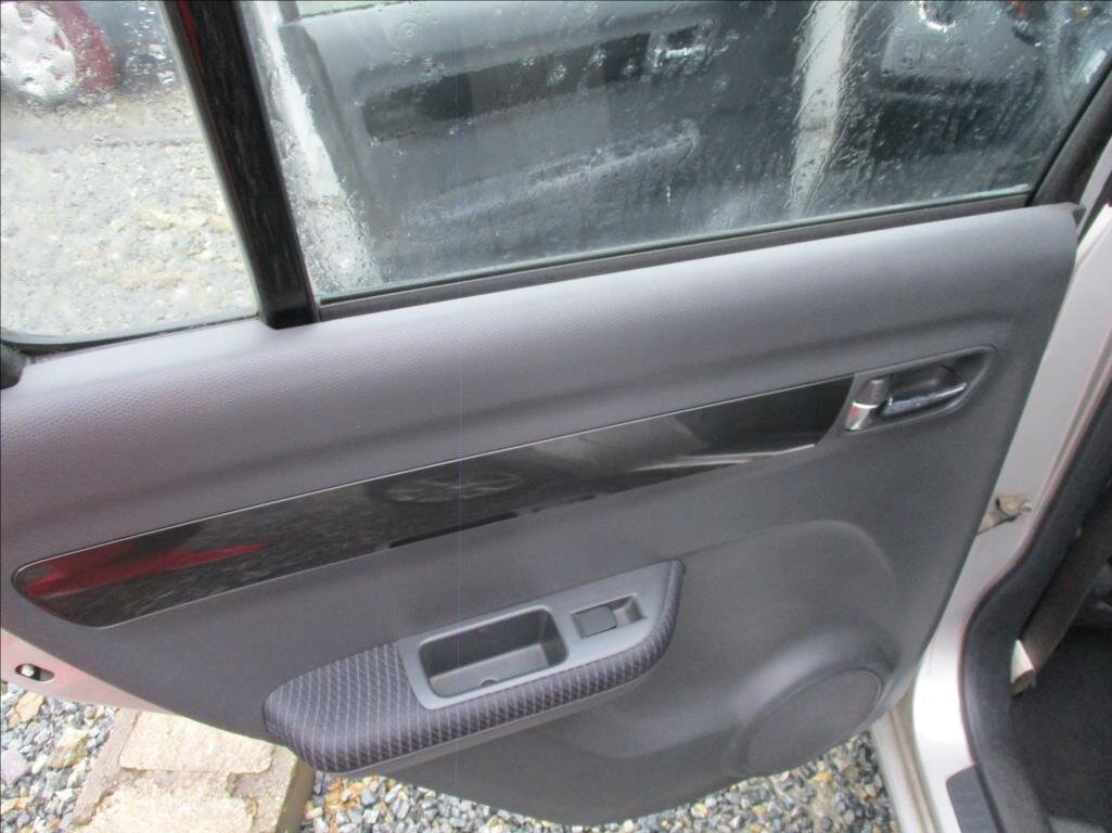 Suzuki Swift Hatchback 1,3 l 67 kw