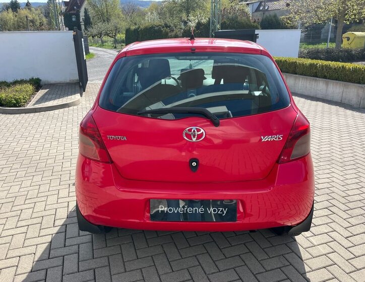 Toyota Yaris Hatchback 1,3 l 64 kw