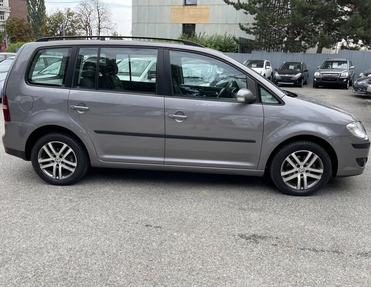 Volkswagen Touran MPV 2,0 l 80 kw
