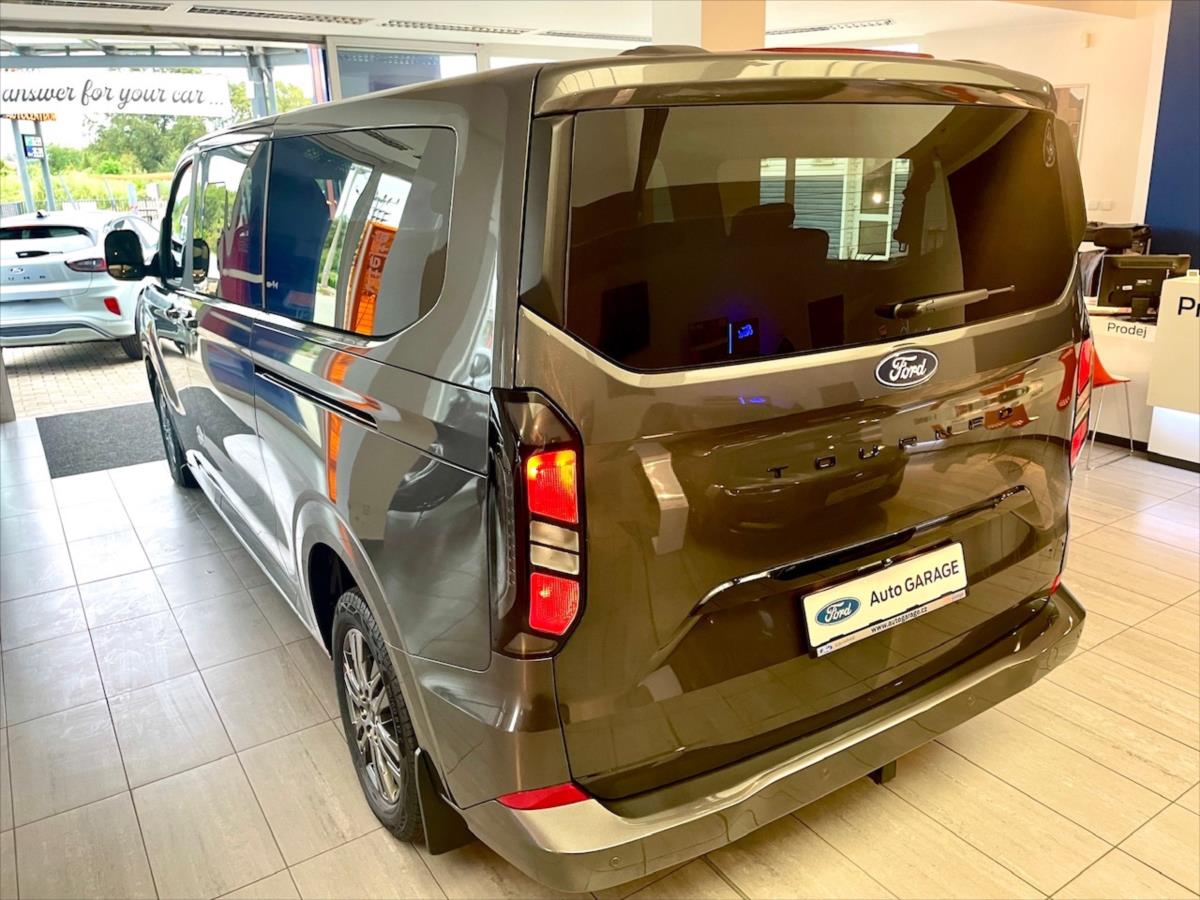 Ford Tourneo Custom