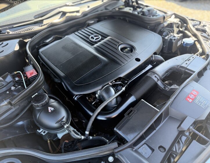 Mercedes-Benz Třídy E Kombi 2,1 l 150 kw