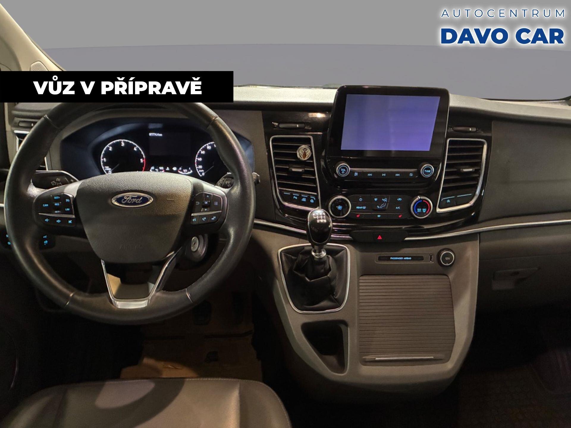 Ford Tourneo Custom VAN / Minibus 2,0 l 136 kw