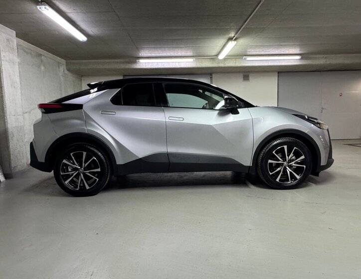Toyota C-HR Hatchback 1,8 l 90 kw