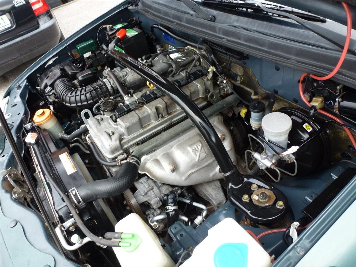 Suzuki Grand Vitara SUV / Terénní 2,0 l 94 kw