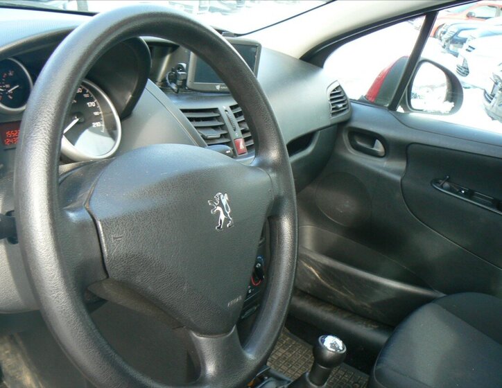 Peugeot 207 Hatchback 1,4 l 54 kw