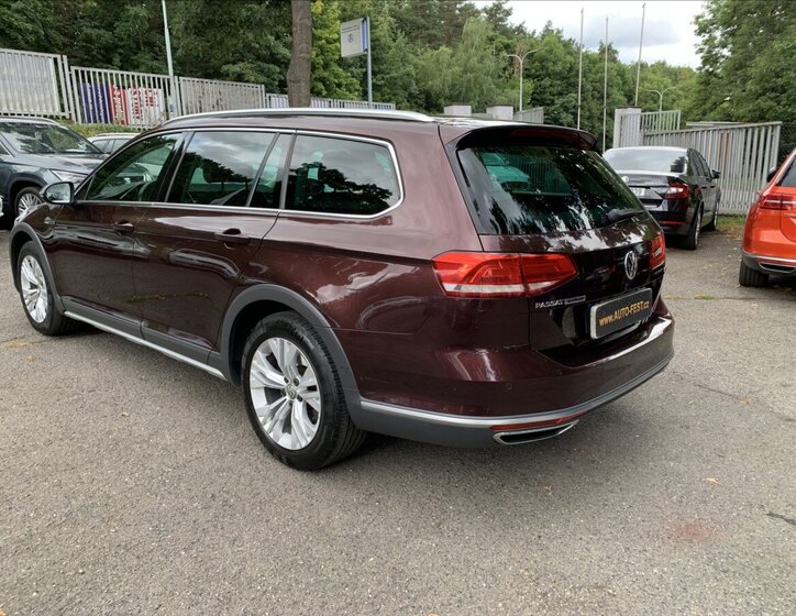 Volkswagen Passat Kombi 2,0 l 140 kw