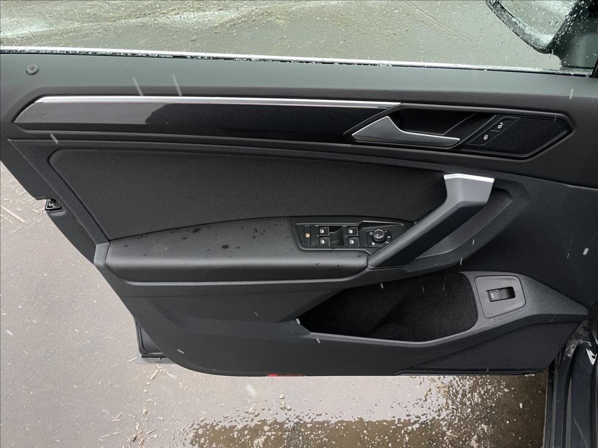 Volkswagen Tiguan SUV / Terénní 2,0 l 140 kw